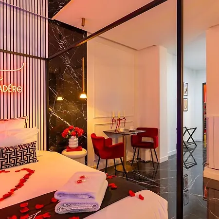 Apartamento Trocadero Private Jacuzzi
